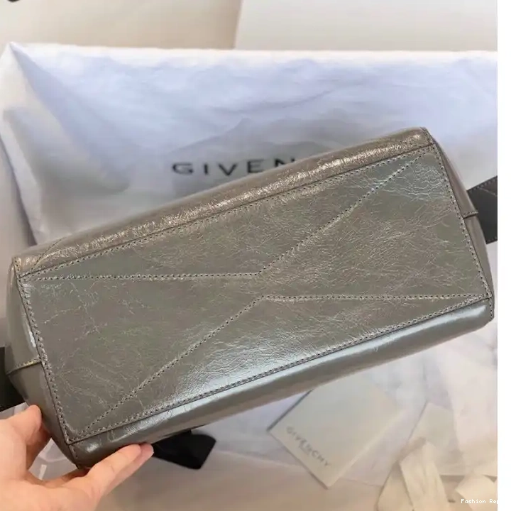 Fashion Reps 2012SH0138 Givenchy Bags 0509